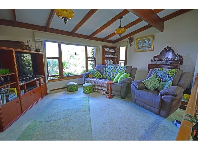 7 Moreton Bay Avenue, Tamborine Mountain QLD 4272