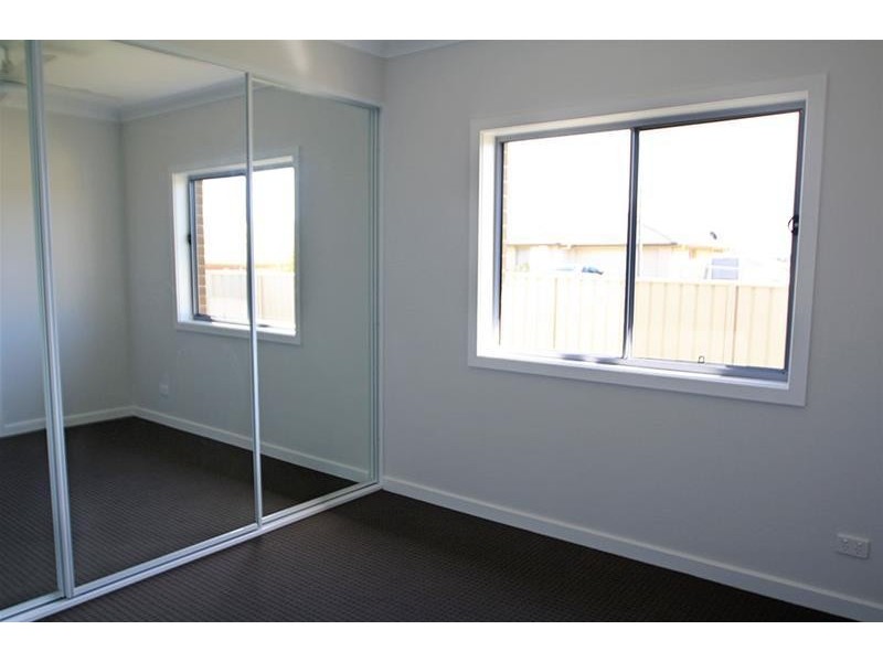 16 Peridot Cr, Rutherford NSW 2320