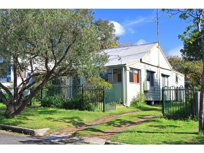 27 Victoria Street, East Maitland NSW 2323
