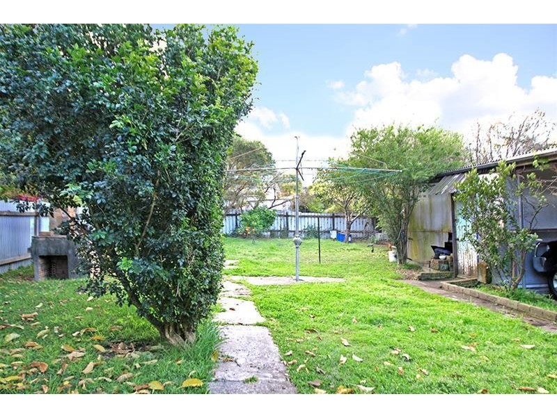 27 Victoria Street, East Maitland NSW 2323