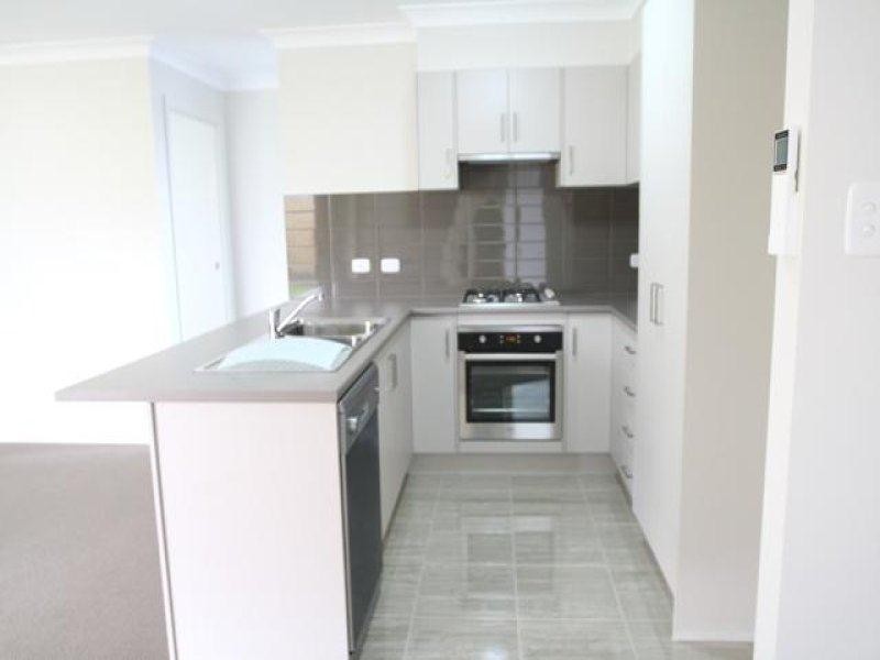 97 McKeachie Drive, Aberglasslyn NSW 2320