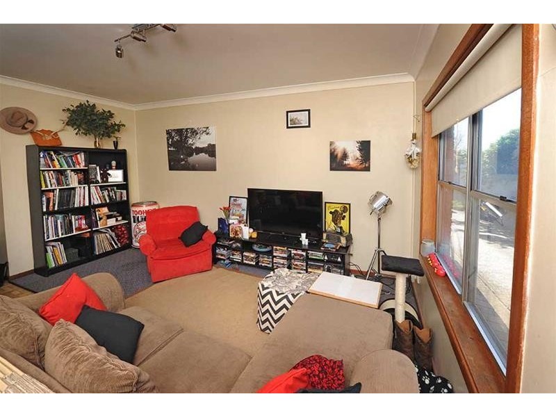 2/181 High Street, East Maitland NSW 2323