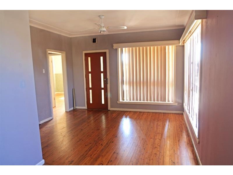 225 New England Highway, Rutherford NSW 2320