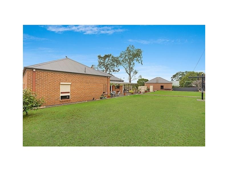 6 Silky Oak Drive, Aberglasslyn NSW 2320