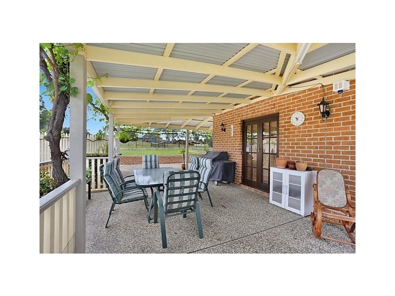 6 Silky Oak Drive, Aberglasslyn NSW 2320