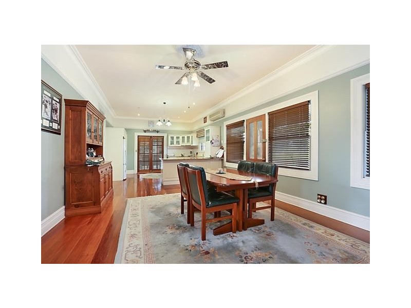 6 Silky Oak Drive, Aberglasslyn NSW 2320