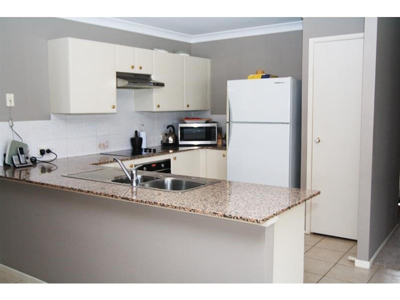 41 April Crt, Bolwarra Heights NSW 2320