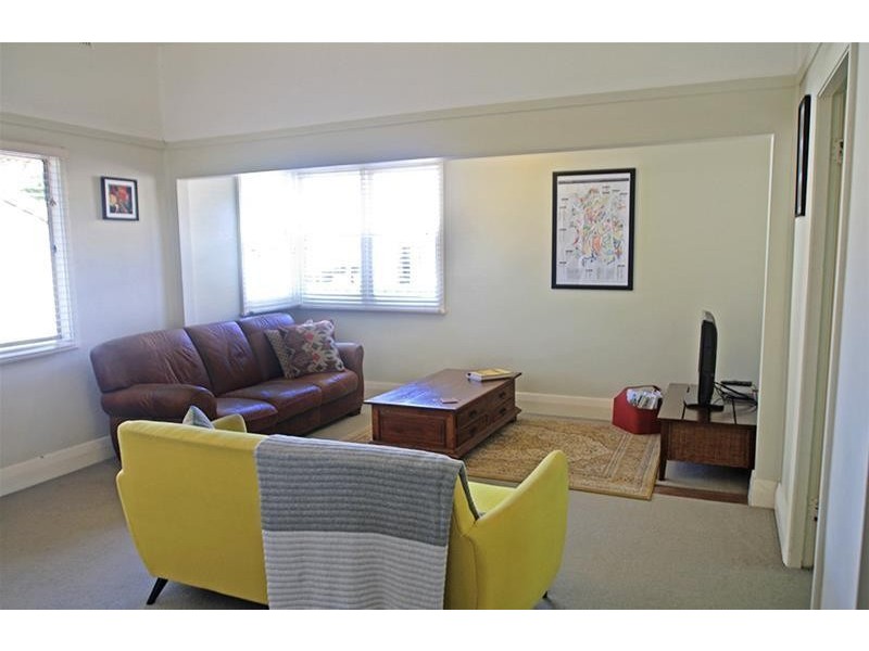 9 Nichols Street, Lorn NSW 2320