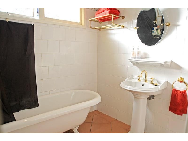 9 Nichols Street, Lorn NSW 2320