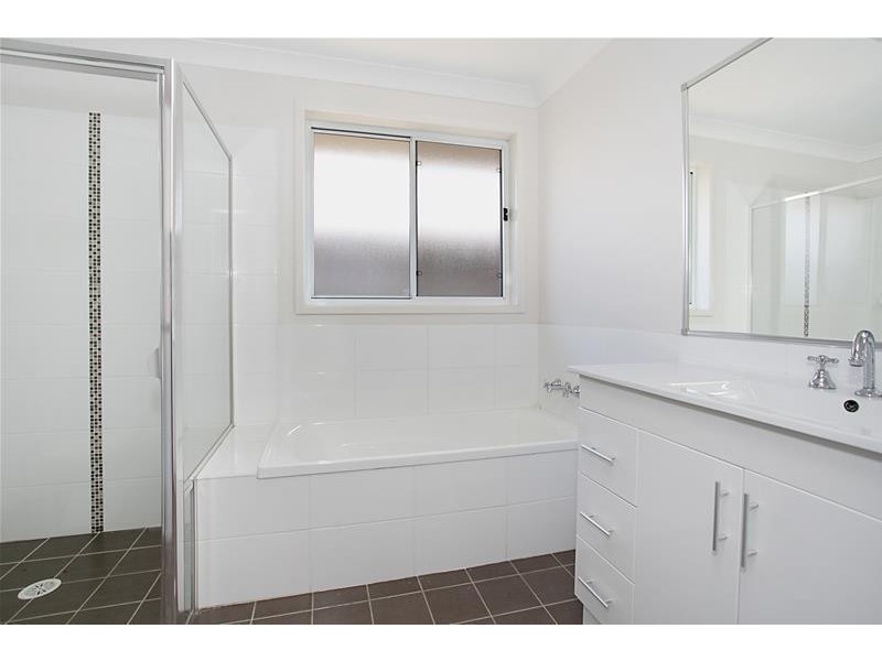 33 Kelman Drive, Cliftleigh NSW 2321