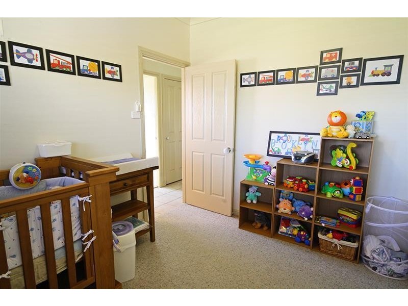 96 Denton Park Drive, Rutherford NSW 2320