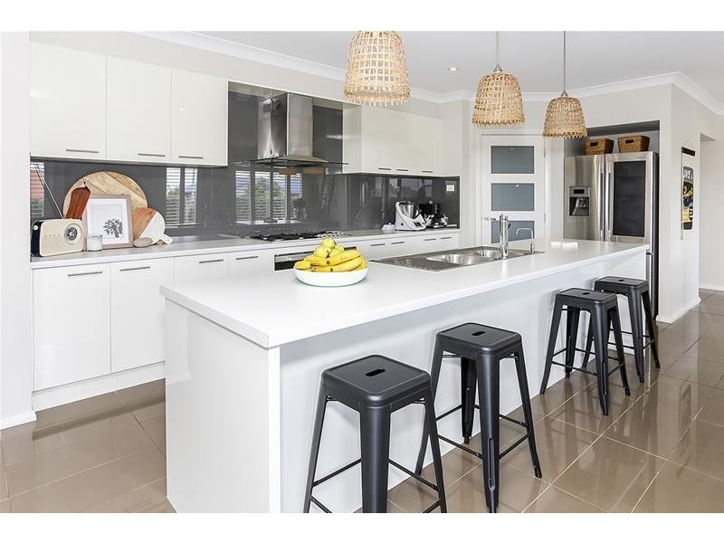 3 Hilltop Crescent, Bolwarra Heights NSW 2320