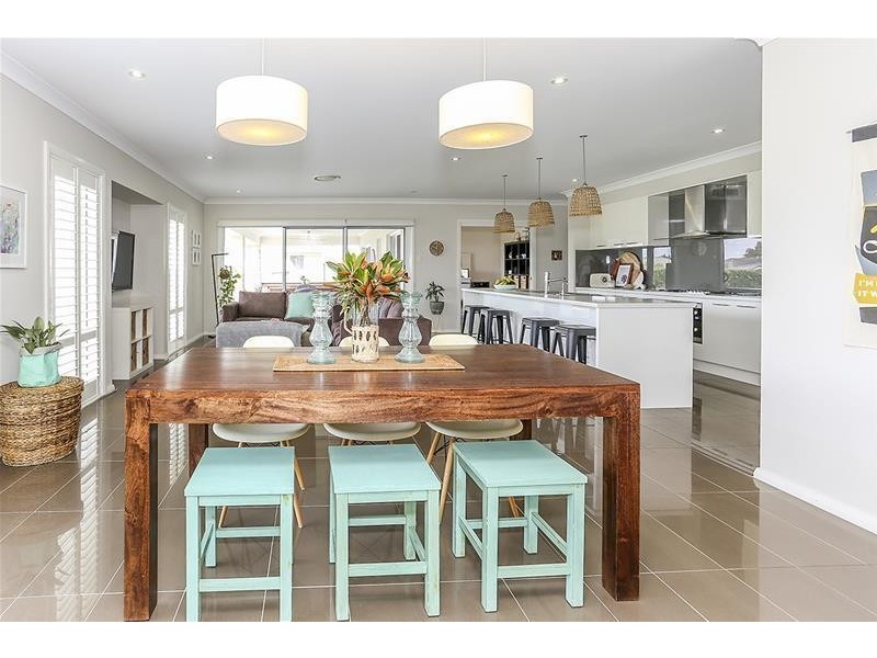 3 Hilltop Crescent, Bolwarra Heights NSW 2320