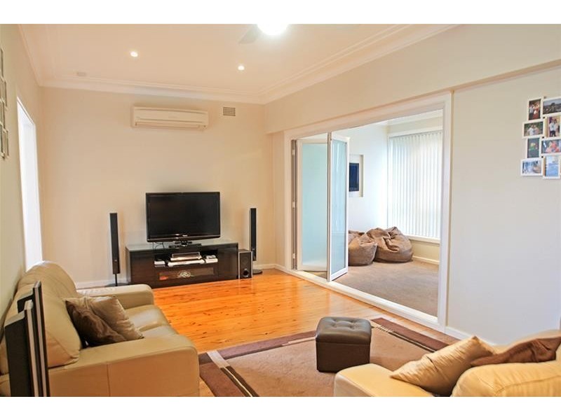 37 Greta Street, Telarah NSW 2320