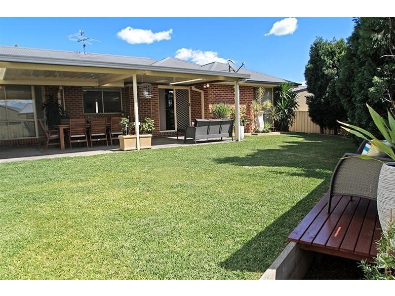 4 Mannall Close, Rutherford NSW 2320