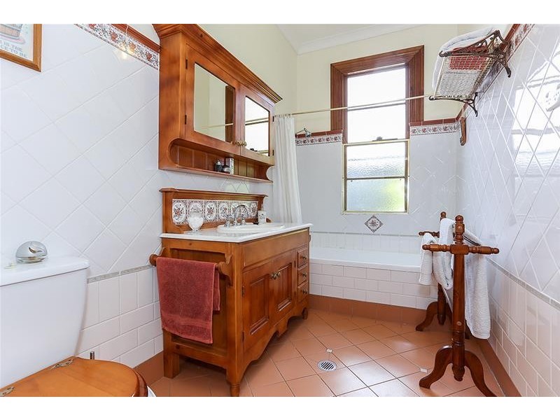 43 Regent Street, Maitland NSW 2320