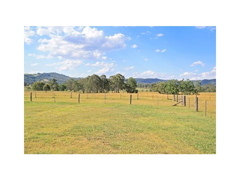 677 Dungog Road, Hilldale NSW 2420
