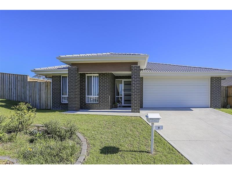 8 Babbler Way, Aberglasslyn NSW 2320