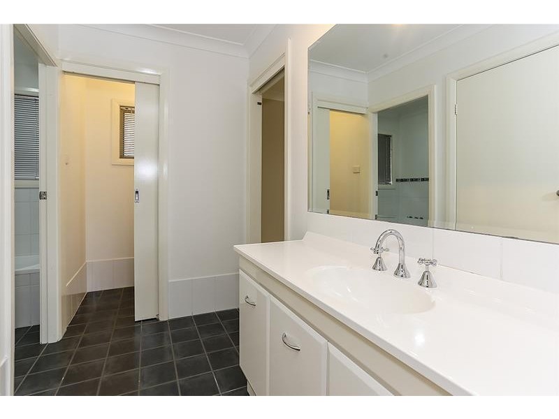 7 Natalie Close, Tenambit NSW 2323