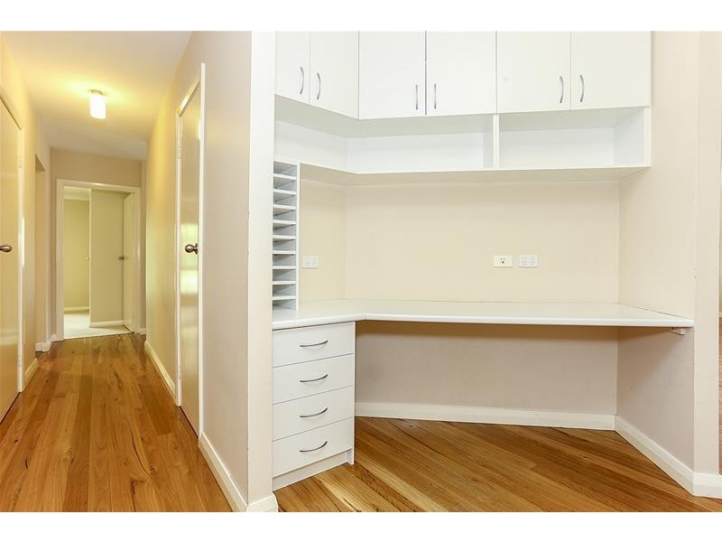 7 Natalie Close, Tenambit NSW 2323