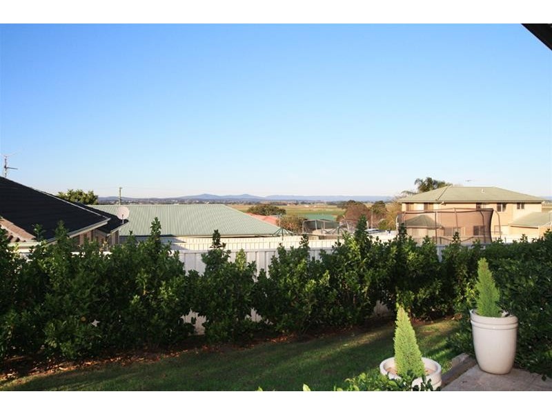 41 April Crt, Bolwarra Heights NSW 2320