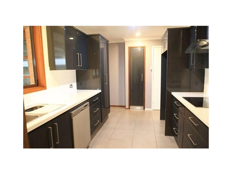 27 Clayton Crescent, Rutherford NSW 2320