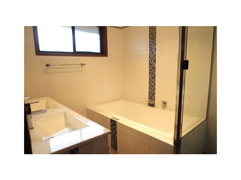 27 Clayton Crescent, Rutherford NSW 2320