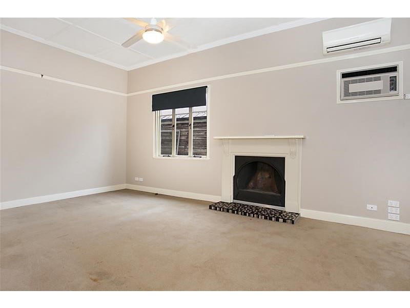 16 Emerald Street, East Maitland NSW 2323