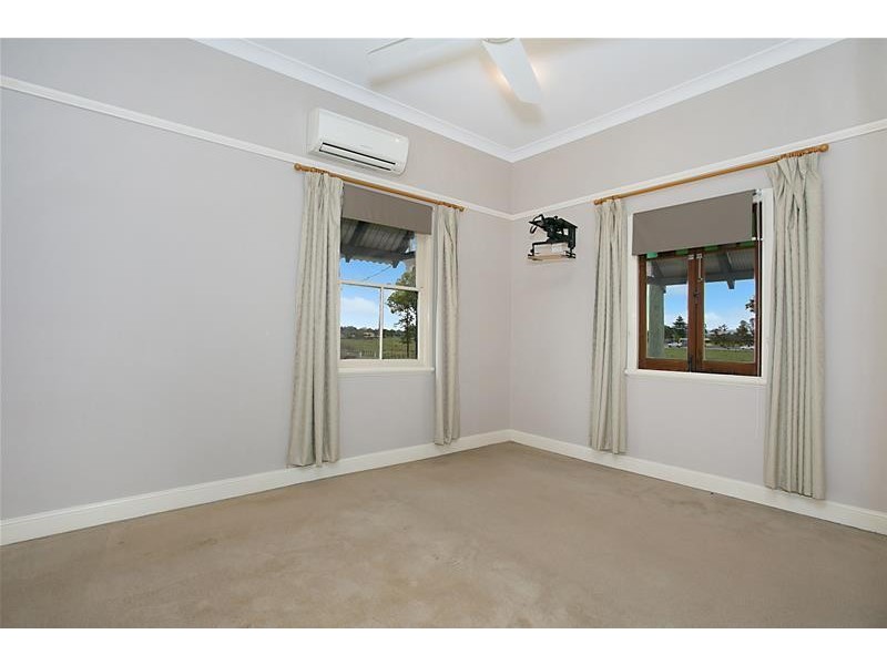 16 Emerald Street, East Maitland NSW 2323