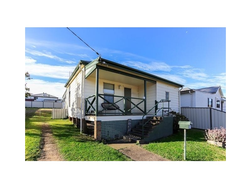 3 Raymond Street, Telarah NSW 2320