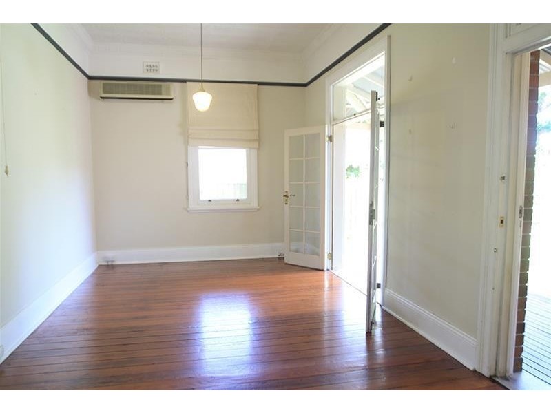 21  Allan Street, Lorn NSW 2320