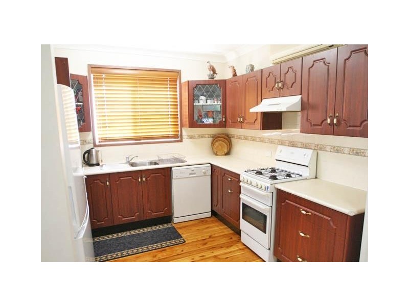 8 George Street, Largs NSW 2320