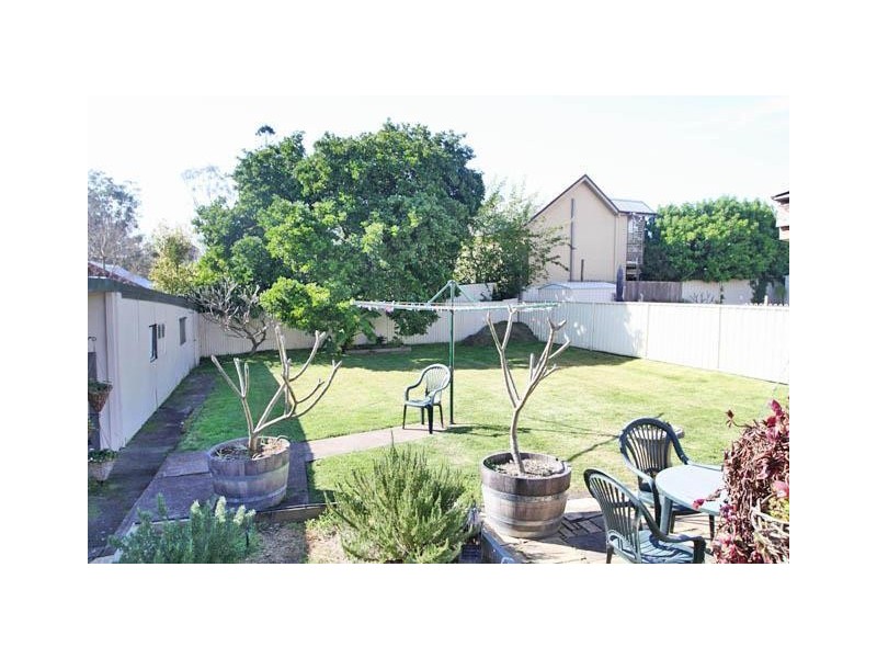 8 George Street, Largs NSW 2320