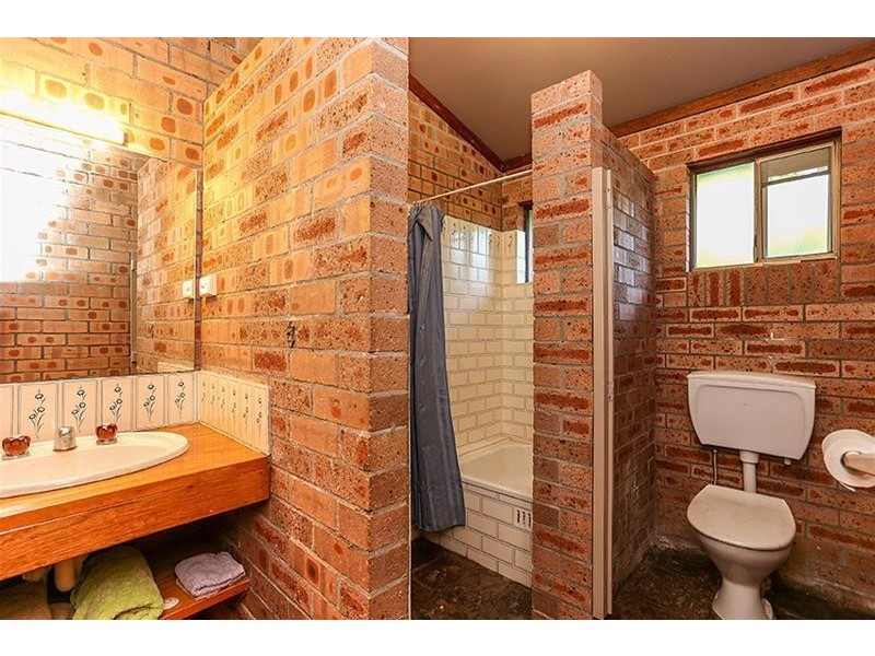 15 Victoria Road, Bolwarra NSW 2320