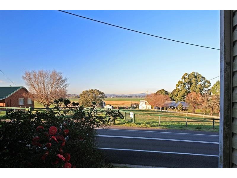 68 Dalveen Road, Bolwarra Heights NSW 2320