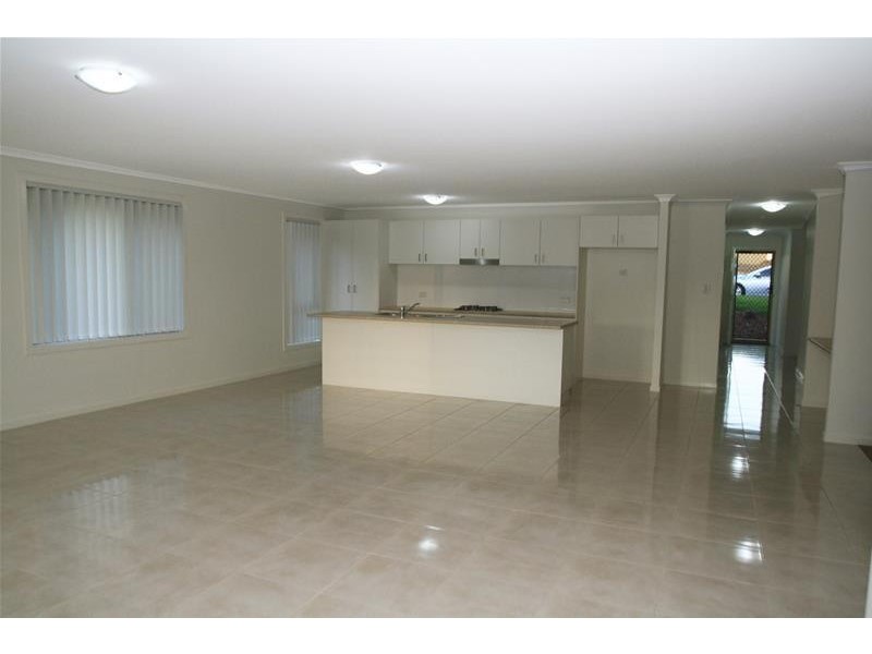 76 Saddlers Drive, Gillieston Heights NSW 2321