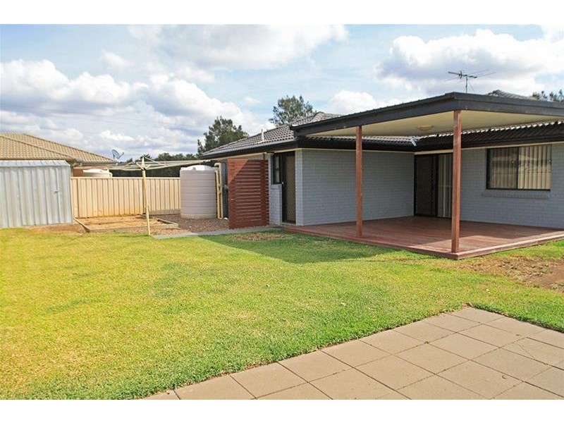 5 Hunter Street, Greta NSW 2334