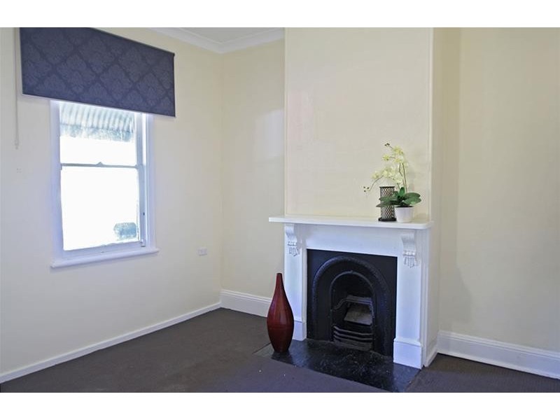 42 Charles Street, Maitland NSW 2320