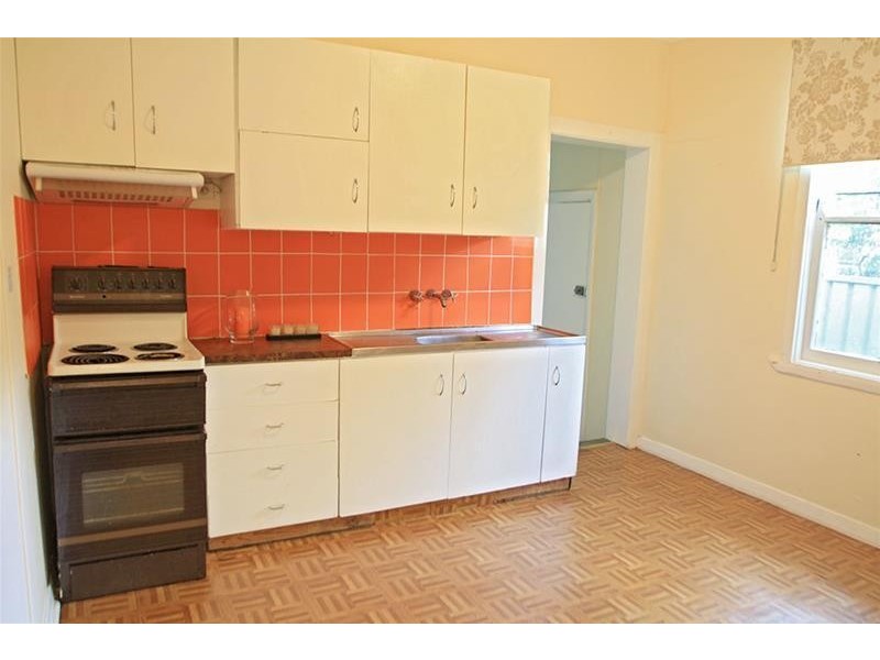 42 Charles Street, Maitland NSW 2320