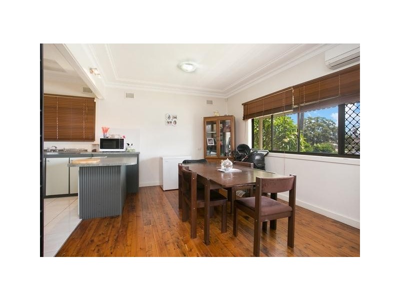 14 Queen Street, Rutherford NSW 2320