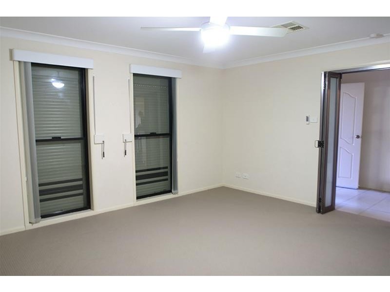 9 Dominic Cove, Rutherford NSW 2320