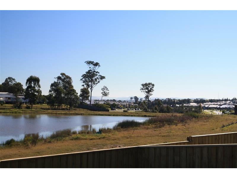 76 Saddlers Drive, Gillieston Heights NSW 2321