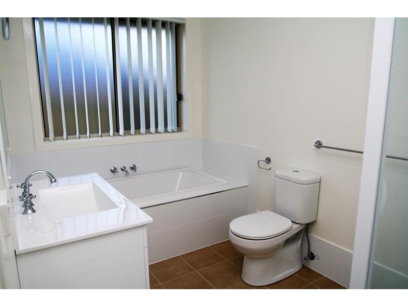 76 Saddlers Drive, Gillieston Heights NSW 2321