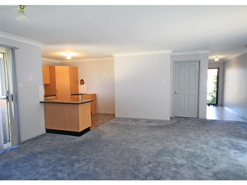 1 Pyalla Avenue, Aberglasslyn NSW 2320