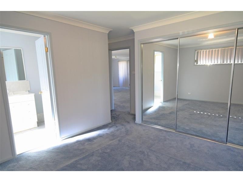 1 Pyalla Avenue, Aberglasslyn NSW 2320