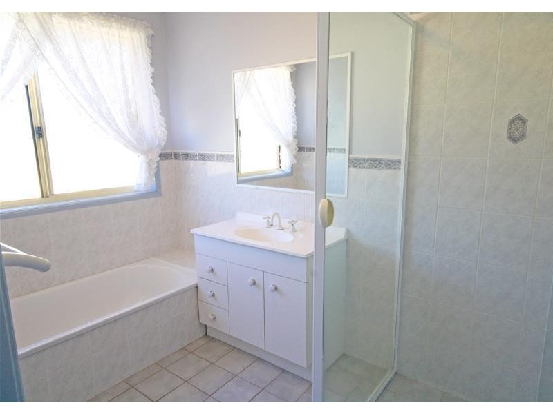 1 Pyalla Avenue, Aberglasslyn NSW 2320