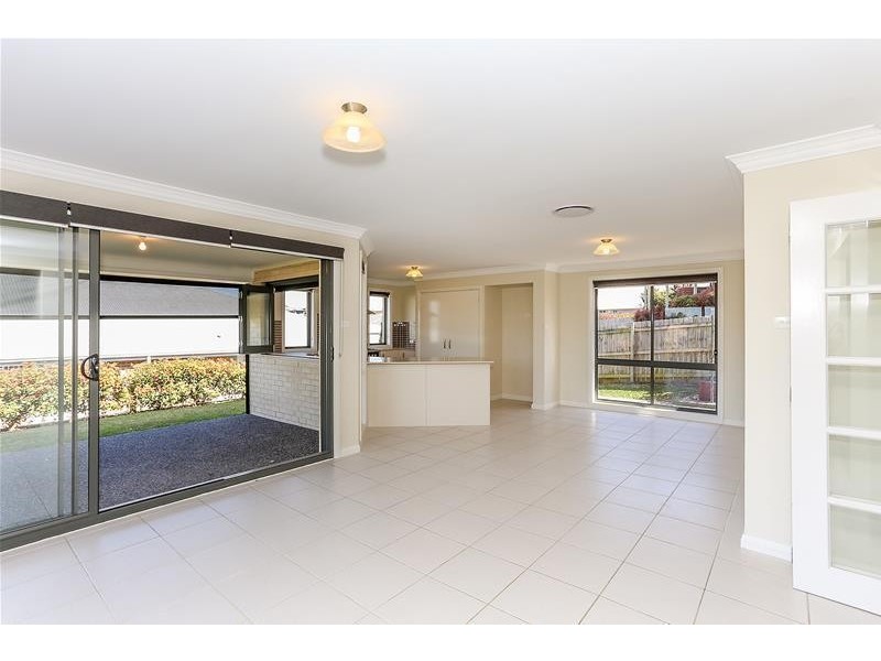 1 Capital Terrace, Bolwarra Heights NSW 2320