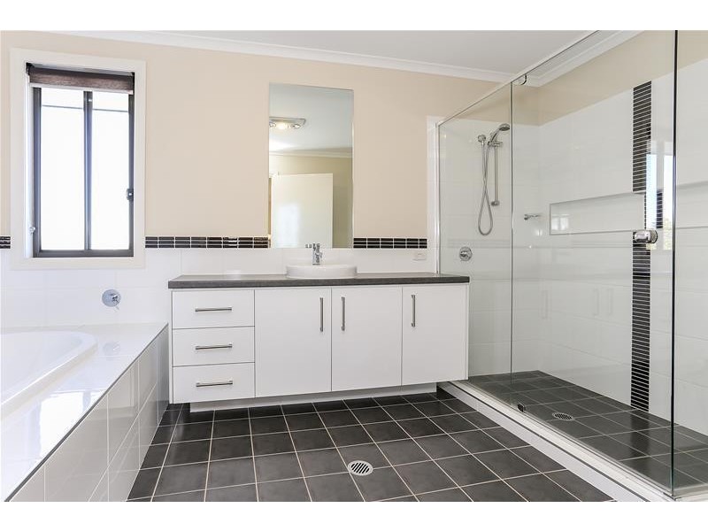 1 Capital Terrace, Bolwarra Heights NSW 2320