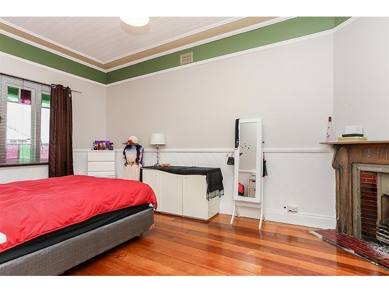 11 William Street, Telarah NSW 2320