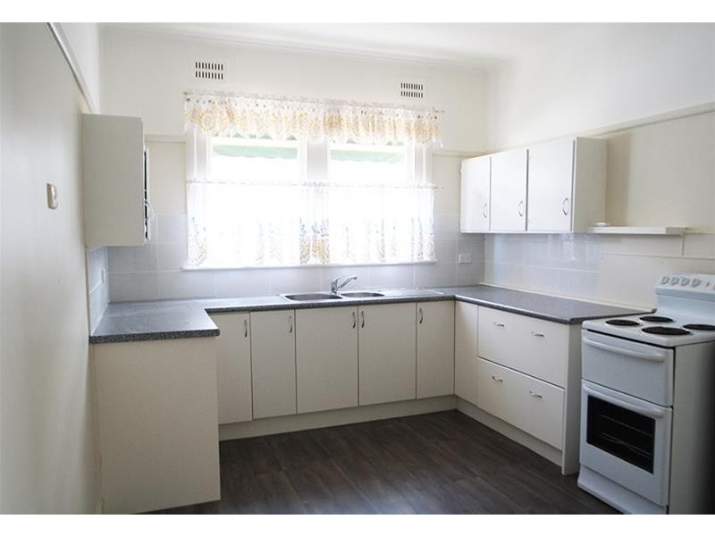 17 Wentworth Street, Telarah NSW 2320